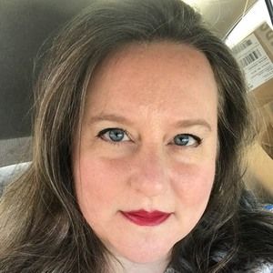 Meet your Posher, Shari